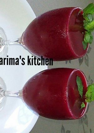 A picture of Baobab hibiscus smoothie.
