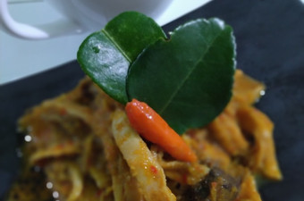 Resep Ayam Suwir Pedas Manis yang Enak Banget