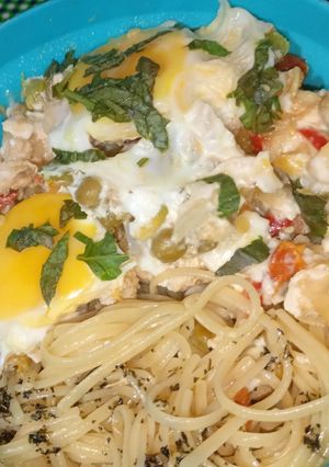 Una foto de Vianda Saludable con Pollo y Verduras