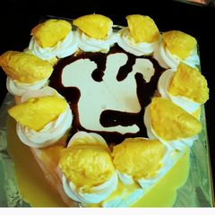 A picture of Rasmalai cake.