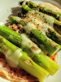 A picture of Asparagus with Ham & Cheese.