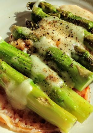 A picture of Asparagus with Ham & Cheese.