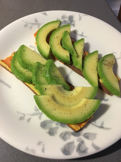 Una foto de Desayuno fit (aguacate y boniato)