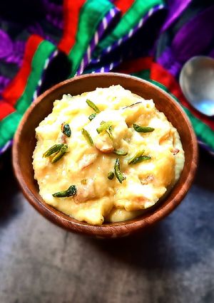 A picture of Samak rice kheer.
