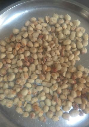पीनट क्रंच (peanut crunch recipe in Hindi) रेसिपी मुख्य फोटो