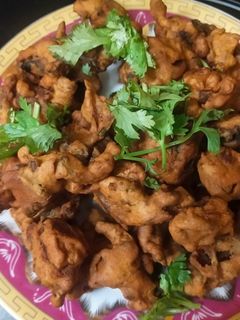 காளான் பிரை(mushroom fry recipe in tamil) செய்முறை முக்கிய புகைப்படம்