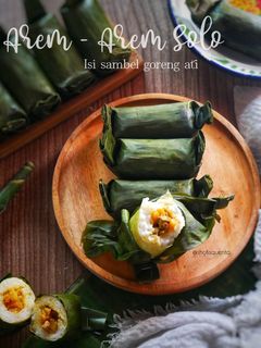 Foto resep Arem - Arem Solo (isi sambel goreng ati)