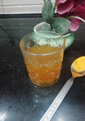 A picture of Instant Turmeric Lemon Tea.