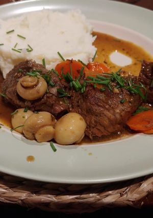 Una foto de Carne en olla a presión