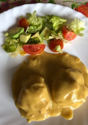 Foto principal de Albóndiga en salsa de almendras