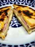 Bikini (en mollete casero) — sándwich mixto (en mollete casero)—