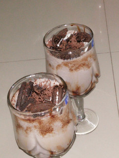 ઓરિઓ શેક (Oreo Shake Recipe In Gujarati) રેસીપી મુખ્ય ફોટો