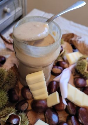 Une photo de Pâte à tartiner à la crème de marrons au chocolat blanc