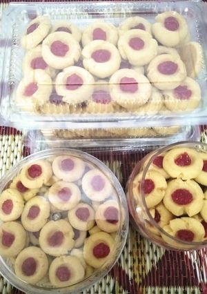 Foto resep Strawberry Thumbprint Cookies