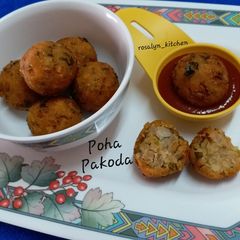 A picture of Poha Pakoda.