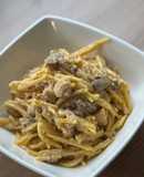 Tejszínes-parmezános csirkés-gombás spagetti