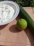 Sos de usturoi sau tzatziki