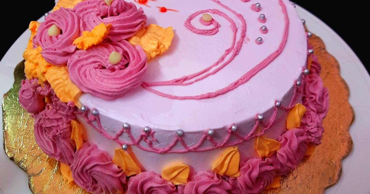 Vanilla And Strawberry Cream Cake Eggless Recipe By Swati Keshri 👩‍🍳 Cookpad