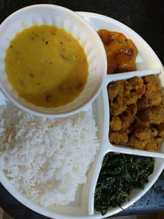 रेस्टॉरेंट स्टाइल सोया चौंक करी (restaurant style soya chunk curry recipe in Hindi) रेसिपी मुख्य फोटो