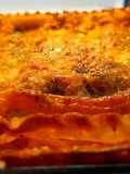 Cheese lasagna with vegan meatballs