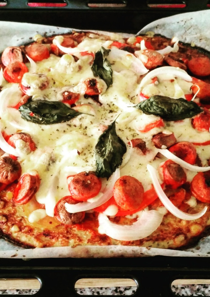 Una foto de Masa para pizza de coliflor | Keto, cetogénico, método Grez