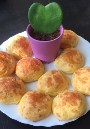 Gluténmentes sajtos pufi pogácsa recept fotója