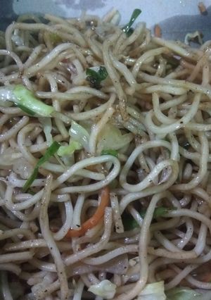 A picture of Veg Chowmein.