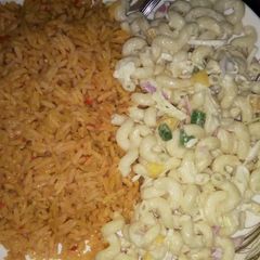 A picture of ℘ąʂɬą salad.