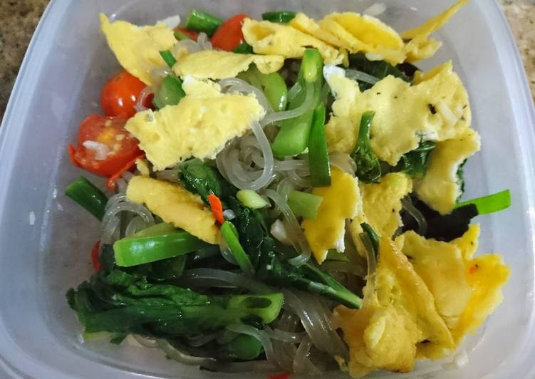 Recipe of Favorite Korean japchae (sweet potato noodle)