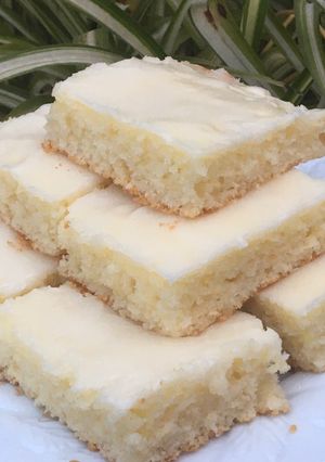 Una foto de CUADRADOS DE LIMÓN / LEMONIES / BLONDIES 🍋