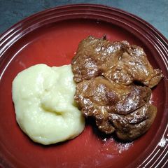 A picture of Canadian Pork neck steaks.