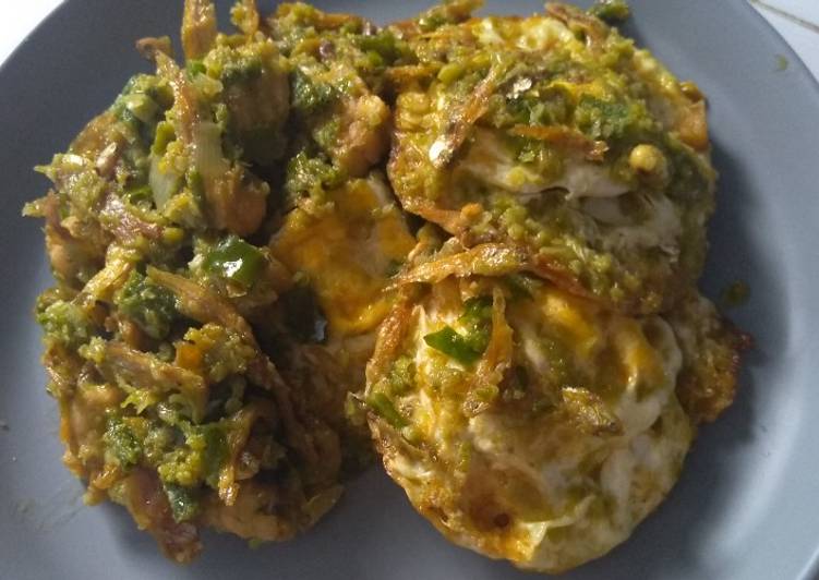 Resep Telur Mata Sapi dan Ikan Teri Sambal Ijo Anti Gagal