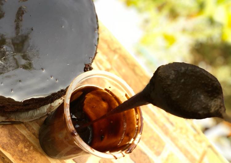 Chocolate caramel fudge sauce