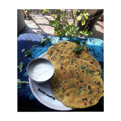 Methi thepla A picture of Methi thepla.