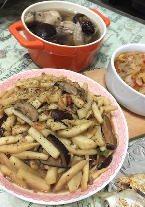 香菇絞肉炒綠竹筍 的食譜成品照片