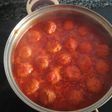 Albóndigas de cerdo con salsa de tomate y zanahoria