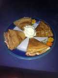 Crepas con queso envinado (brandi)