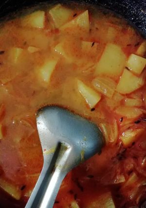 A picture of Aloo sabji (potato curry).