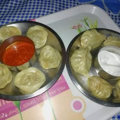 A picture of Momos.