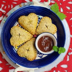A picture of Handpies.