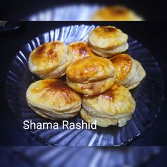 A picture of Chicken patties.