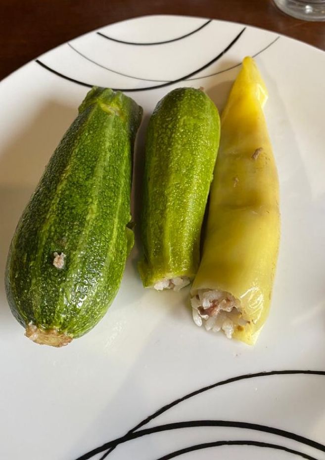 Una foto de Zapallitos italianos rellenos