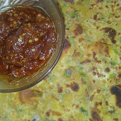 A picture of Besan ka paratha.