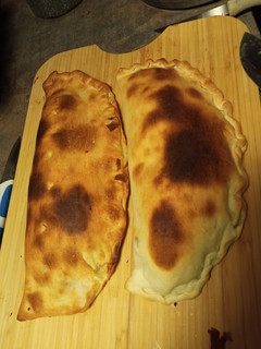 Una foto de Calzone de champiñones y jamón