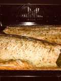 Salmón con aderezo de panceta y finas hierbas
