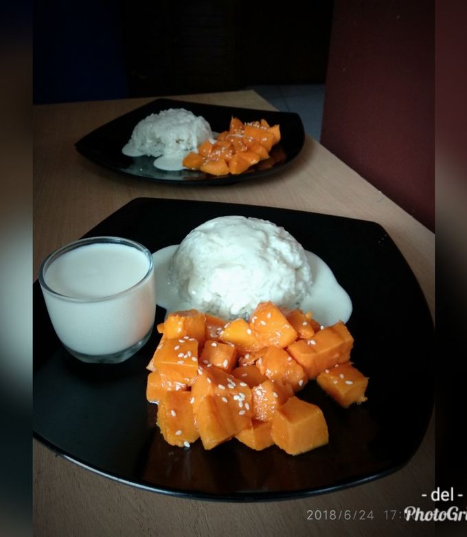 Foto resep Mango Sticky Rice Milk Sauce