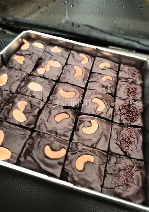 Foto resep Shiny Crust Fudgy Brownies