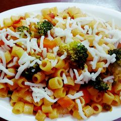 A picture of Tomato pasta.