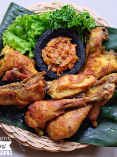 Foto resep Ayam goreng kuning