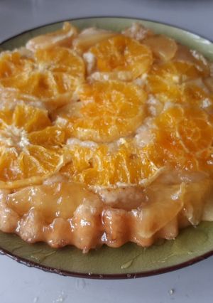 Una foto de Torta invertida de naranja